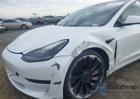 2023 Tesla Model 3 Performance Dual Motor All-Wheel Drive z USA, uszkodzony, nr VIN 5YJ3E1EC2PF580547